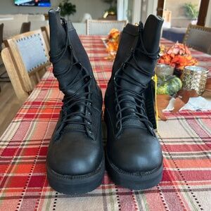 Belleville Black 700 Flyers Lightweight Summer Boot -- size 8.5 wide